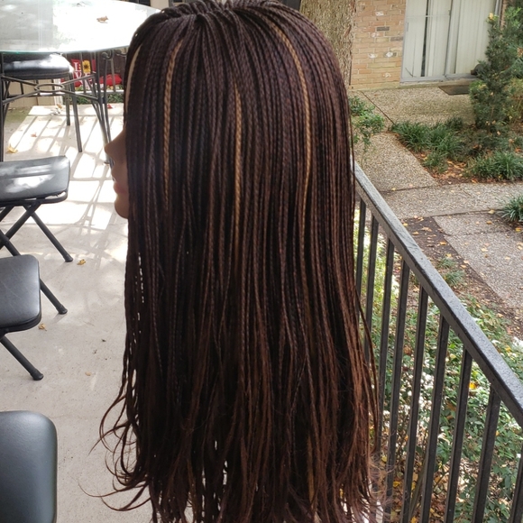 Box braided wig - Picture 2 of 10